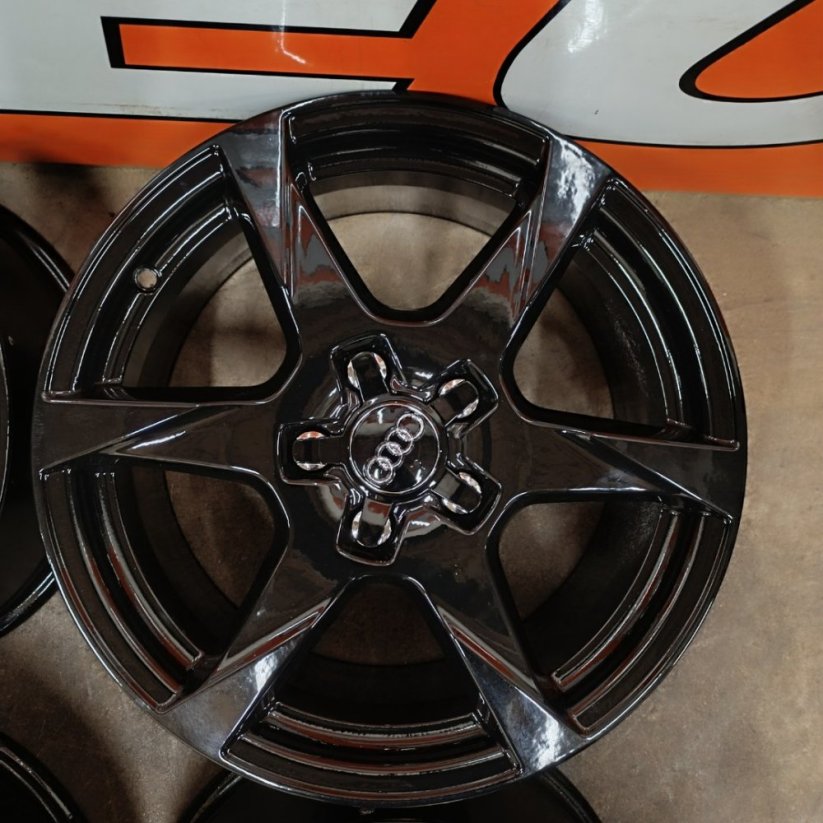 Originální alu kola na Audi A4, A6 7,5Jx17 ,ET45