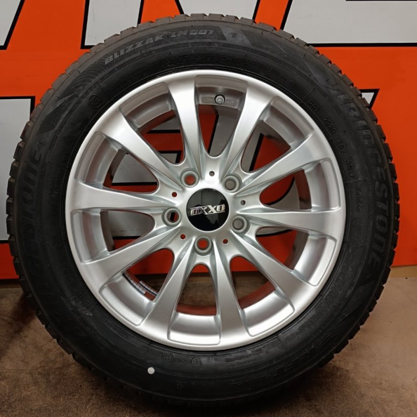 ALU kola OXXO 5x120 zimní pneu 205/60/16 NOVÁ SADA