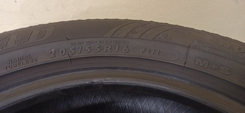 Dunlop SP Winter Sport 205/55 R16 91H 6,5 - 7,5 mm (Bazarové)