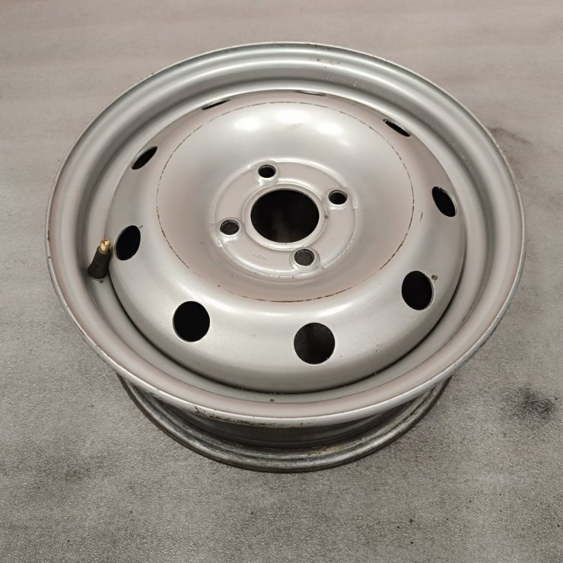 Ocelový disk Renault / Dacia, 5,5Jx14'', 4x100 , ET43 1kus (Bazarové)