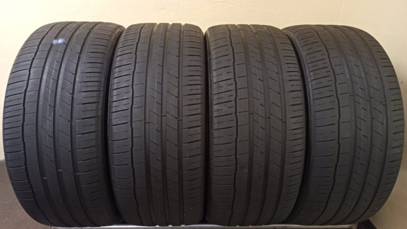 Hankook Ventus SUV 275/50 R20 113Y 3,5 - 4,5 mm (Použité)