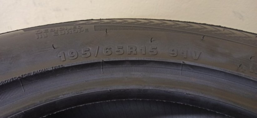 Davanti Alltoura 4 Seasons 195/65 R15 91V 7-7,5mm (Použité)