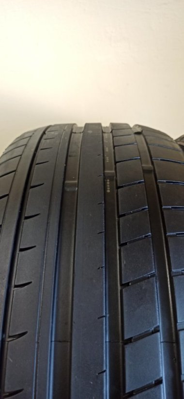 Infinity 245/45 R19 102W 5mm (Bazarové)