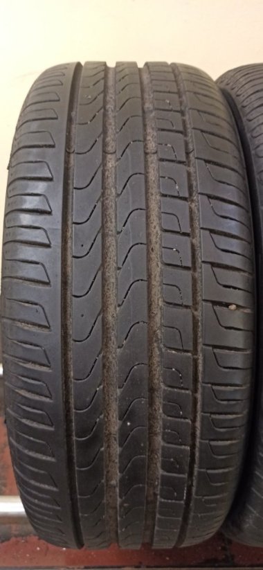 Pirelli Cinturato Seal 225/45 R18 95W 6 - 6,5 mm (Použité)
