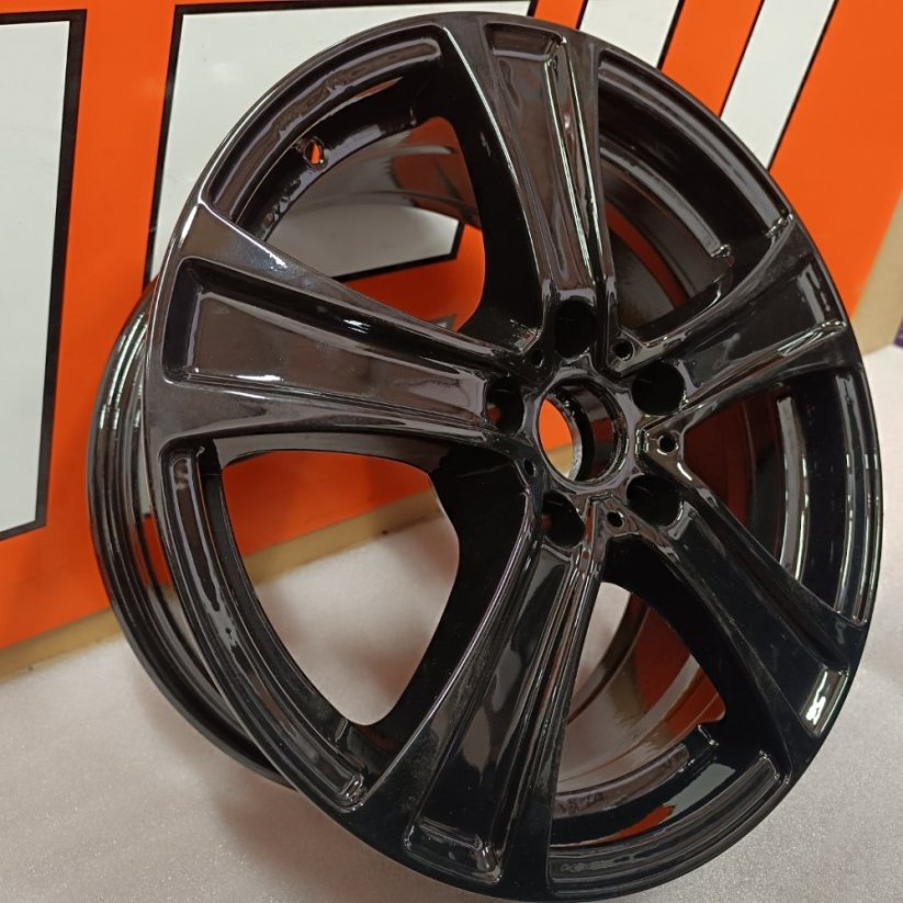 Alu kola Motec 7,5Jx17 , 5x112 , ET37