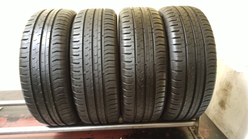Continental 185/55 R15 82H 6,5mm (Bazarové)