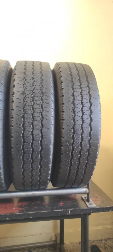 Goodyear 205/75 R16C 113/111Q 5-5,5mm (Bazarové)