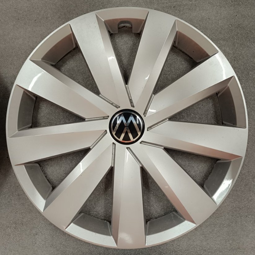 Poklice Volkswagen Passat, Golf, Touran 16" (použité)
