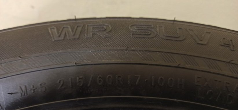 Nokian WR SUV 4 215/60 R17 100H 6,5 - 7,5 mm (Bazarové)