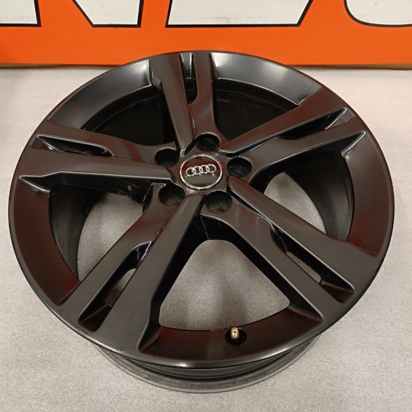 Originální alu kola na Audi A6, S6, 8Jx19'' , ET39