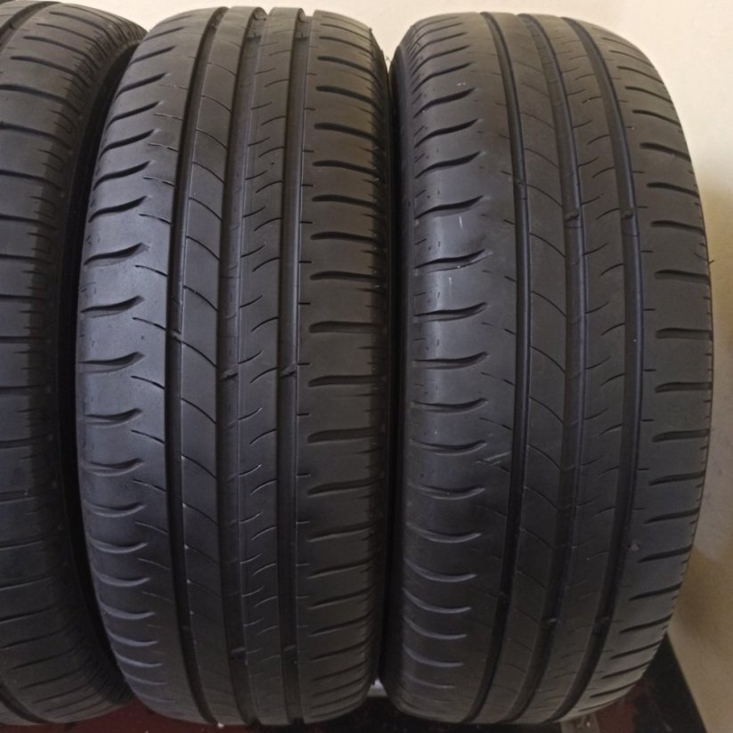 Michelin Energy Saver 195/65 R15 91V 4 - 5 mm (Použité)