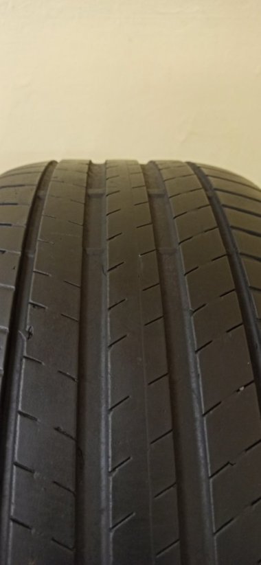 Bridgestone Turanza 245/45 R18 100Y 3,5 - 4,5 mm (Použité)