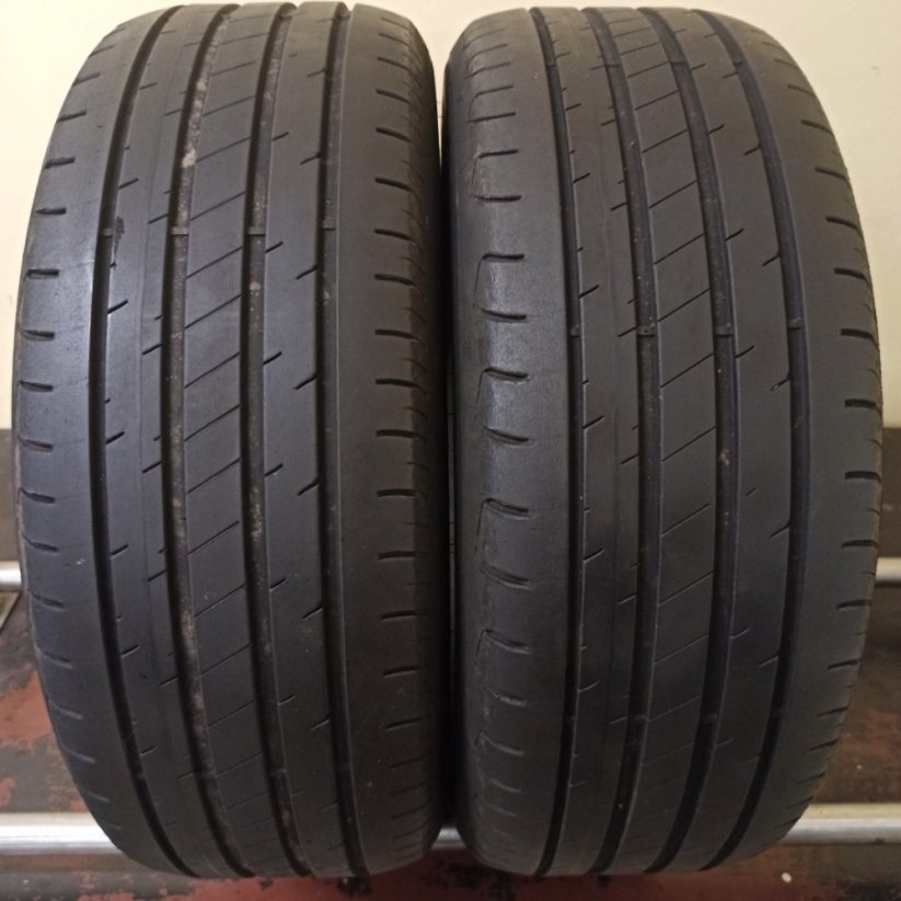 Goodyear Efficient Grip 205/55 R16 91V 4,5 - 5 mm (Bazarové)
