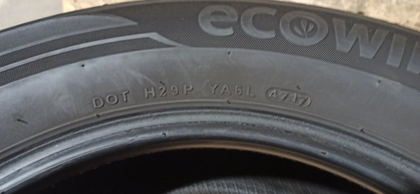 Kumho 195/65 R15 91H 1x4,5-5mm 1x4-4,5mm (Použité)