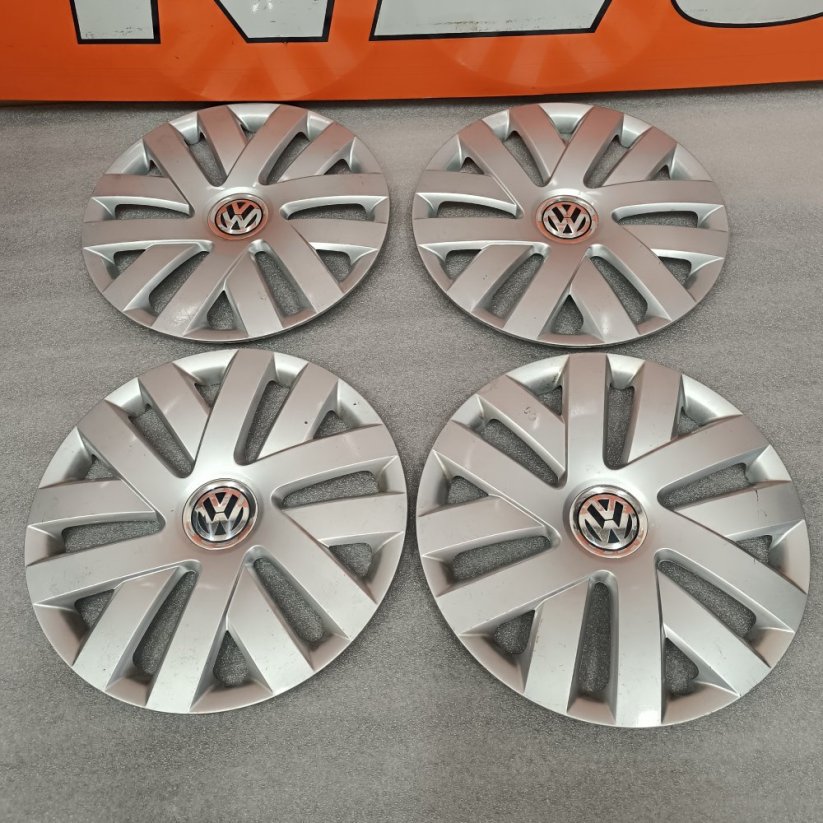 Poklice Volkswagen Polo 15" (bazárove)