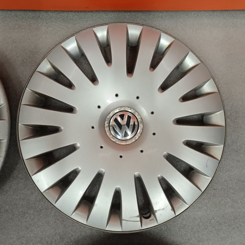 Poklice Volkswagen Passat, Golf, Touran 16" (použité)
