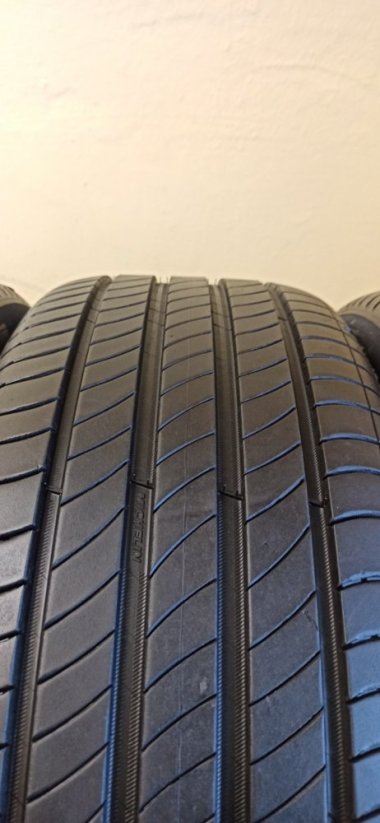 Michelin Primacy 4 215/55 R18 99V 5,5-6,5mm TOP (Bazarové)
