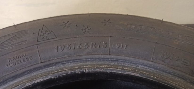 Dunlop Winter Response 2 195/65 R15 91T 5,5 mm (Bazarové)