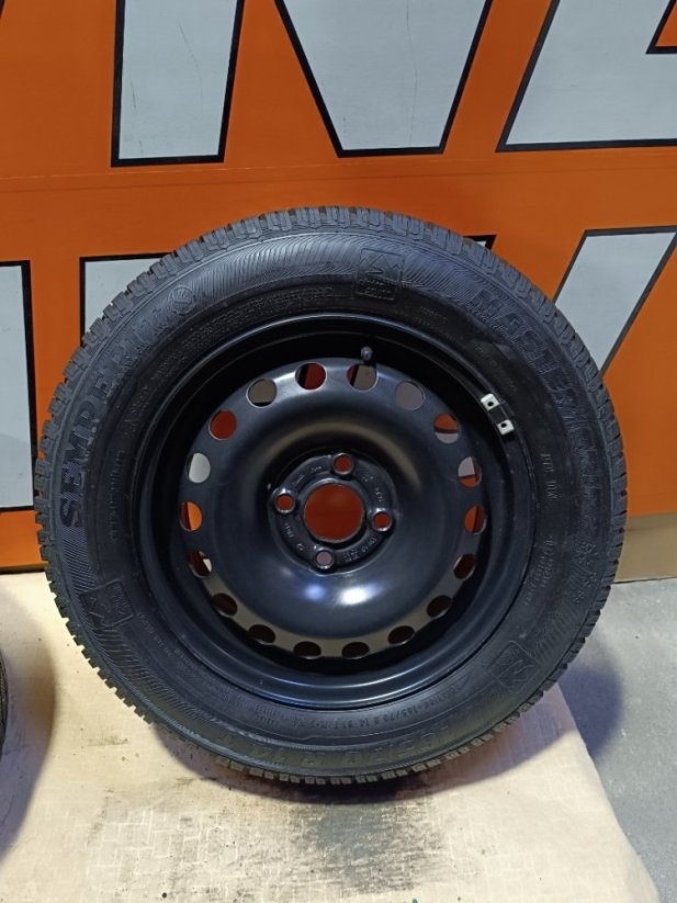 Pěkná sada na Citigo 4x100, zimní pneu 165/70 R14