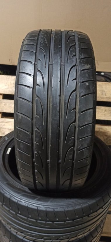 Dunlop 215/45 R16 86H 2x5mm 2x4,5mm (Použité)