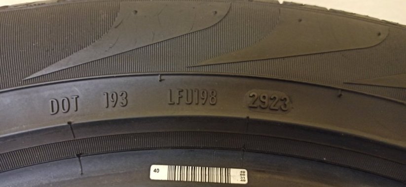 Pirelli Scorpion 235/50 R19 99V 5,5 - 7 mm (Bazarové)