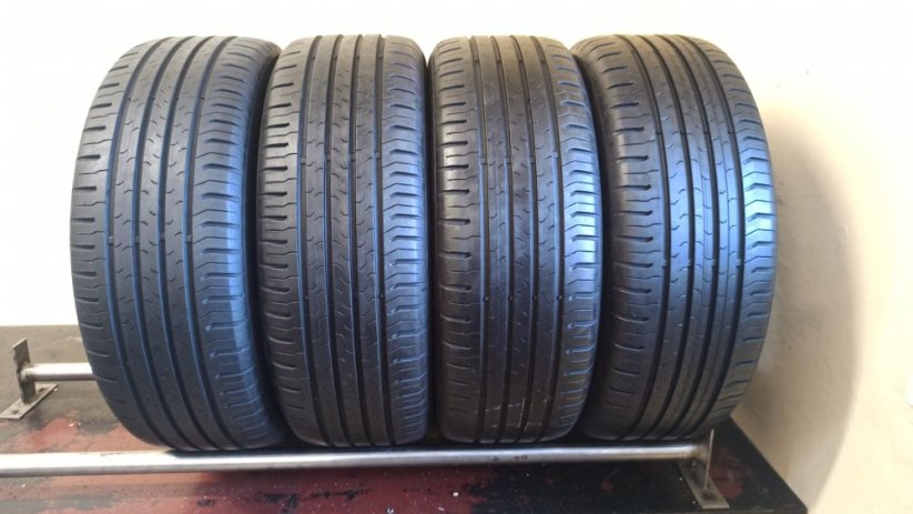 Continental 205/55 R16 3x91H 1x91V 4,5 - 6,5 mm (Použité)