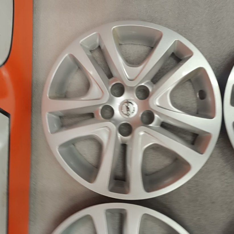 Poklice Opel Astra 16" (použité)
