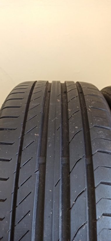 Continental 205/45 R17 88V 5mm (Bazarové)