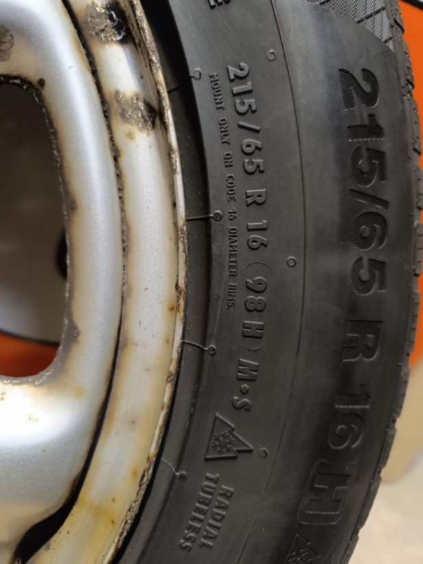 Zimní kola na Subaru Forester 215/65 R16