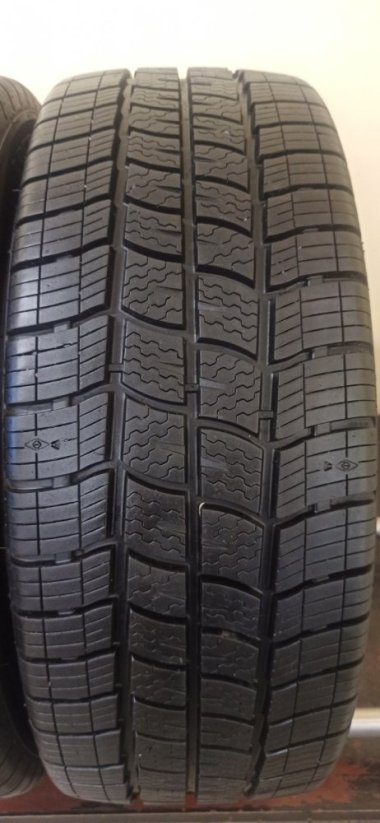 Vredestein All Season 225/55 R17C 109/107H 8 mm (Použité)