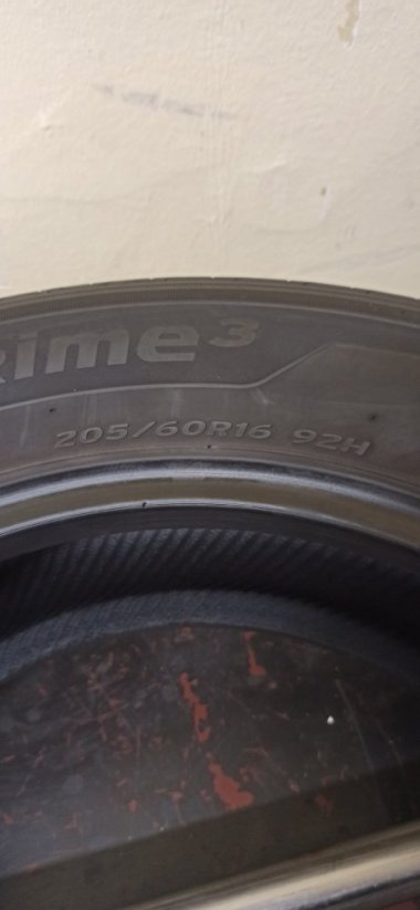 Hankook 205/60 R16 92H 4,5mm (Použité)