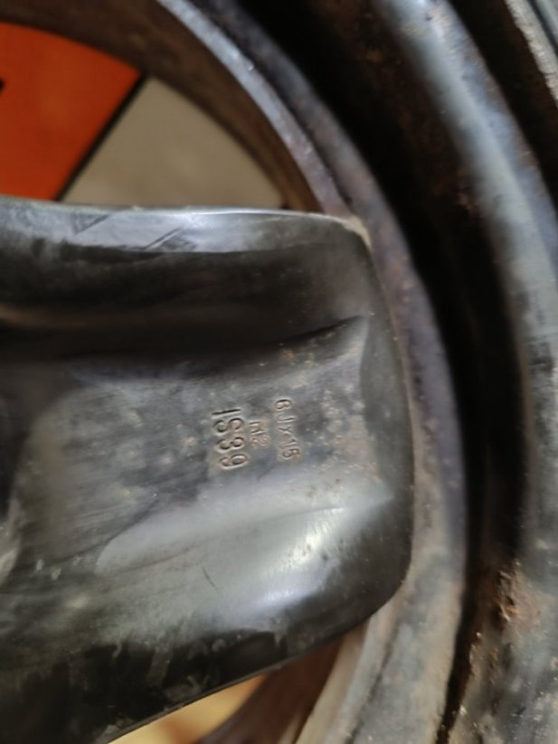 Zimní sada pro Opel Corsa 6x15'' ET39 , 185/65/15