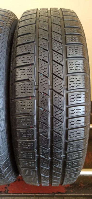 Continental 195/70 R16 94H 5,5mm (Bazarové)