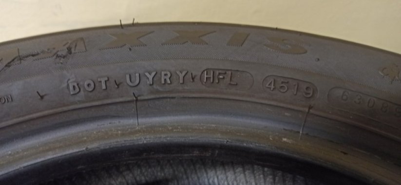 Maxxis Mecotra 3 195/55 R15 85H 6 mm (Bazarové)