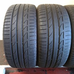 Bridgestone 235/40 R19 96Y 2x 4,5-5,5 a 2x 3,5-4mm (Použité)