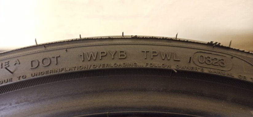 Davanti Protoura Sport (XL) 235/35 R19 91Y 7 mm (Bazarové)