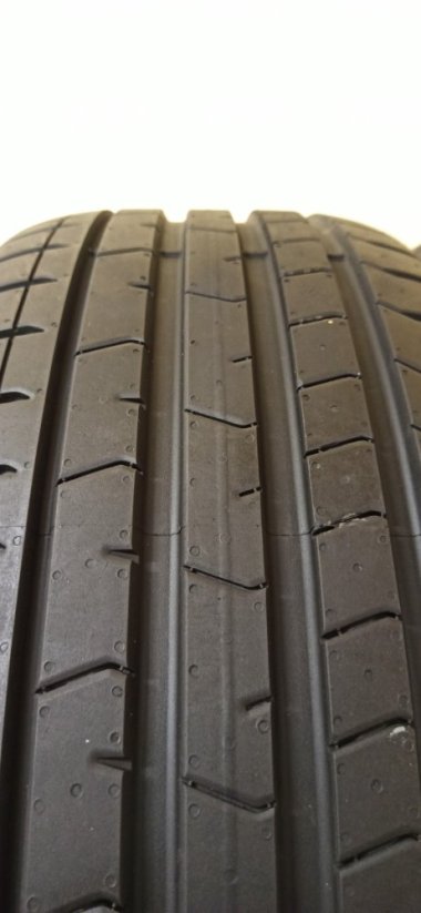 Pirelli P Zero 245/45 R20 103V 6,5 mm (Použité)