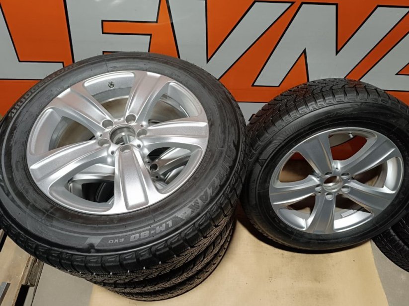 Kompletní kola Mercedes GLC 8x18'' ET38 zimní pneu