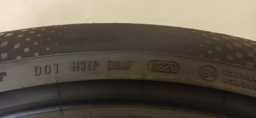 Continental Sport Contact 6 285/40 R22 110Y 4,5 mm (Bazarové)