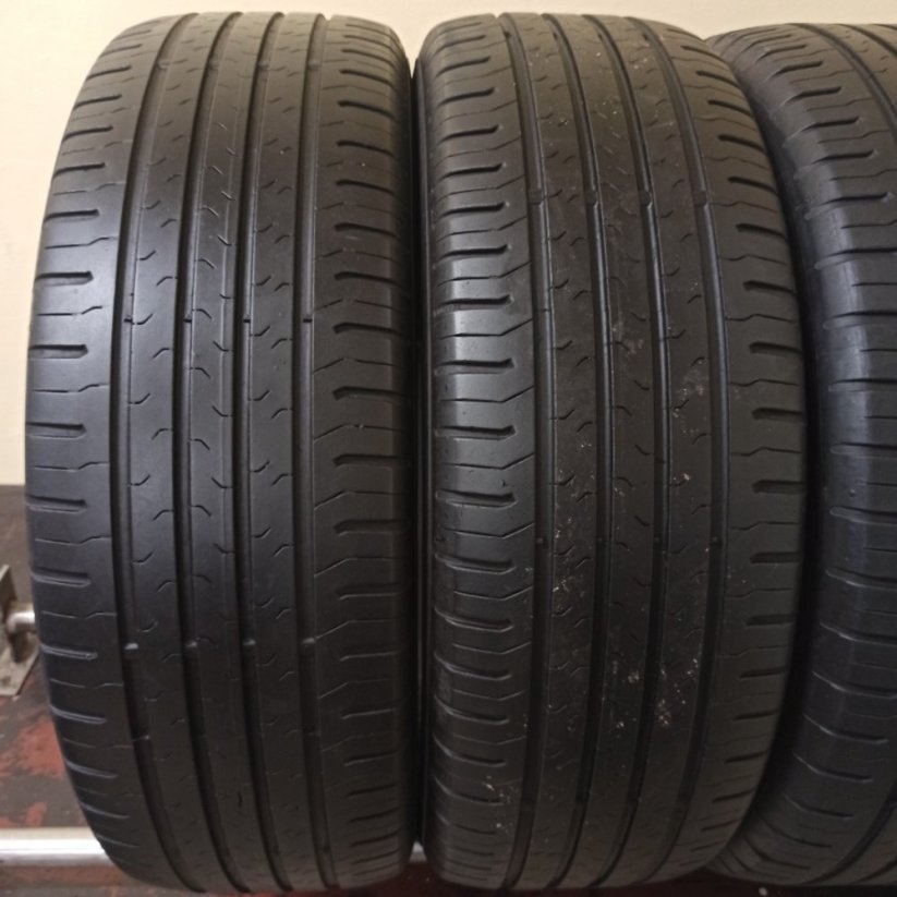 Continental Conti Eco 215/60 R17 96H 4 - 5 mm (Použité)