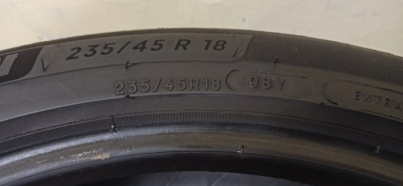 Michelin Primacy 4 235/45 R18 98Y 5mm (Použité)