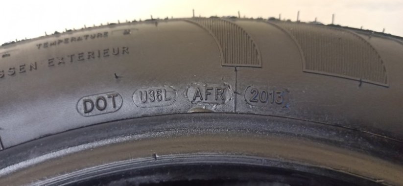 Avon 185/65 R14 86T 5,5-6,5mm (Bazarové)