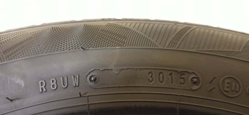 Falken Sincera 165/70 R14 81T 4 - 5 mm (Použité)
