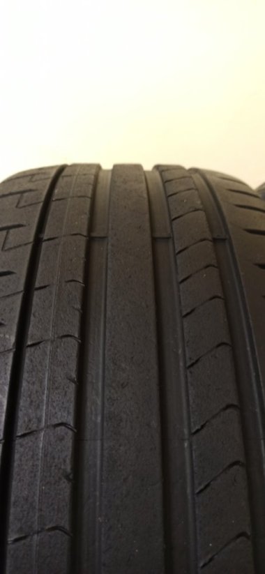 Pirelli P Zero 245/35 R20 91Y 5 - 5,5 mm (Použité)