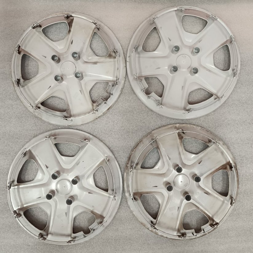 Poklice Ford Fiesta 16" (bazárove)