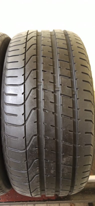 Pirelli P Zero 245/40 R18 97Y 5,5 – 6,5 mm (Bazarové)