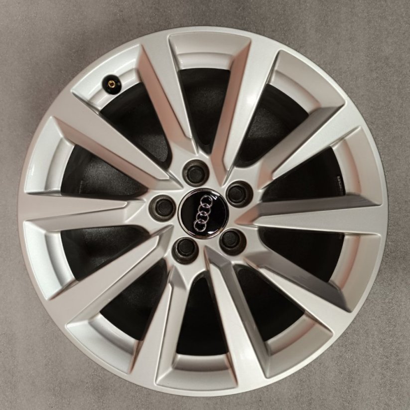 Originální alu kola Audi A1 6,5Jx16, 5x100, ET40