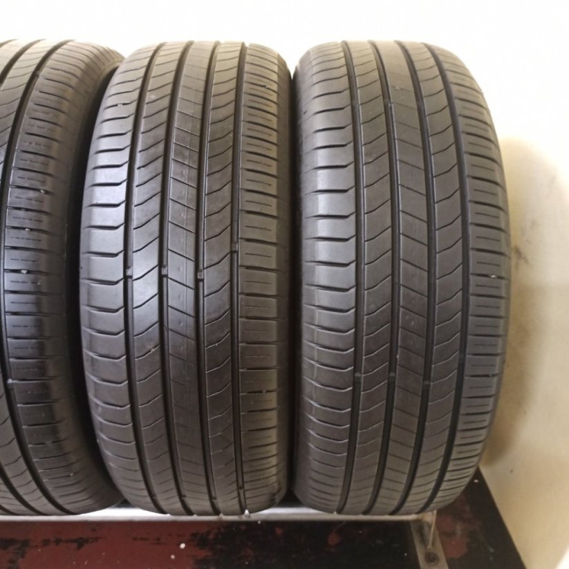 Nexen N Fera Primus 215/60 R17 96H 6 mm (Použité)