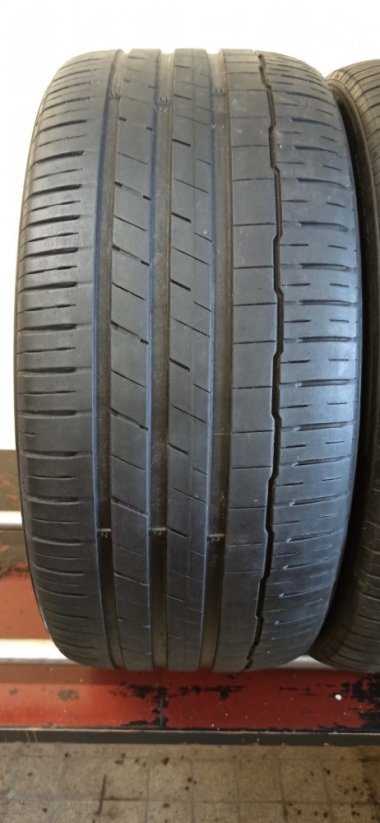 Hankook 285/35 R22 106Y 3,5-4,5mm (Použité)