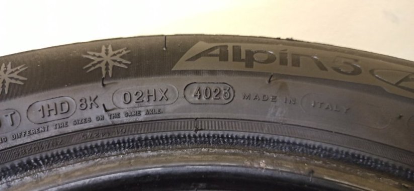 Michelin Alpin 5 225/55 R17 97H 3,5 - 5 mm (Bazarové)